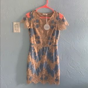 Storia Short Lace Dress
